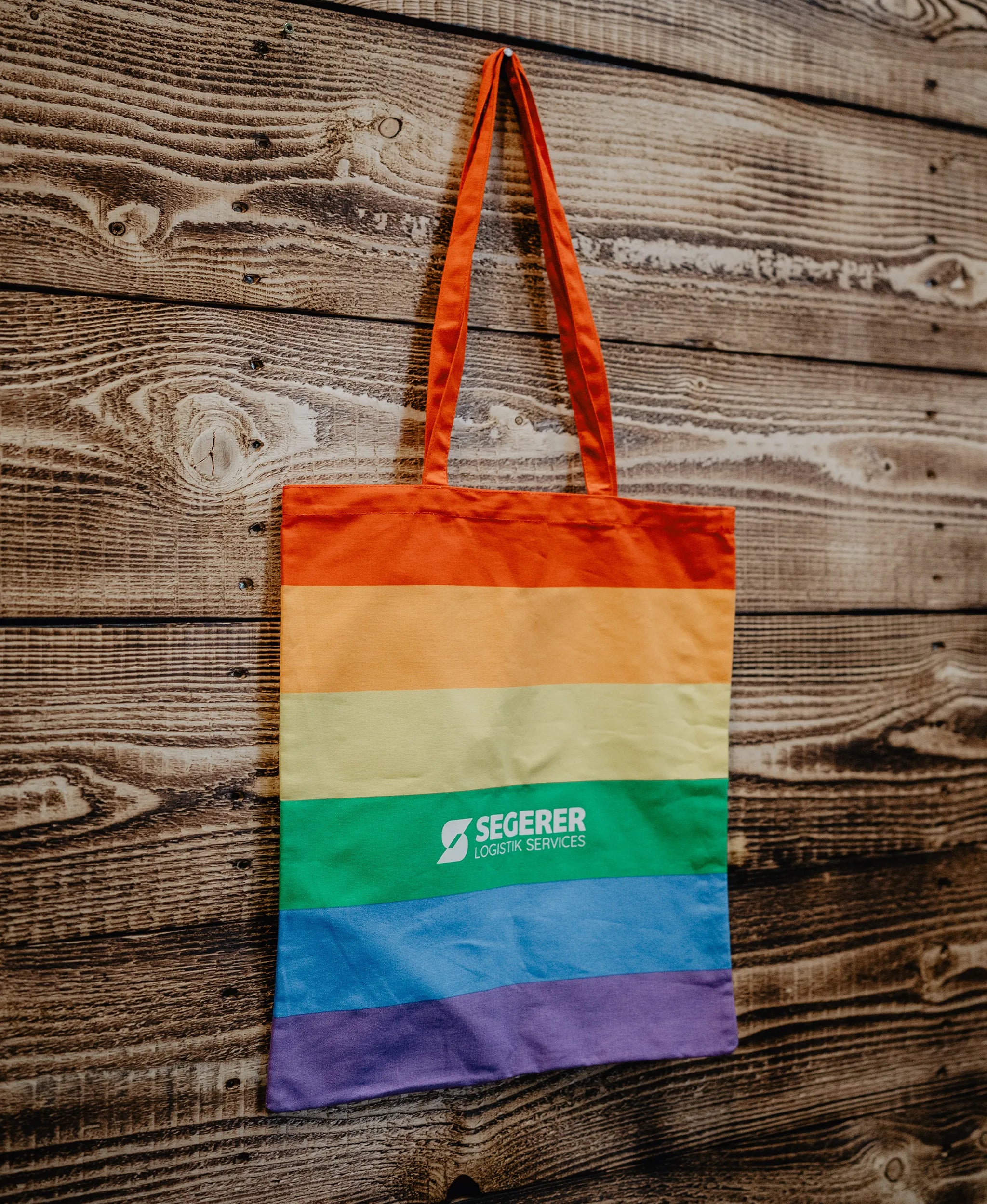 Einkaufstasche bunt-statt-braun